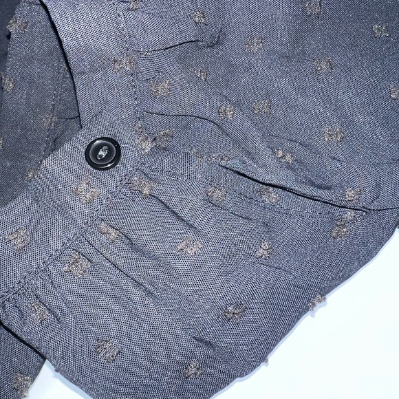 NWOT Black 3/4 sleeves blouse - Picture 2 of 3